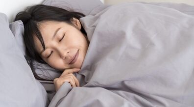 از روی ساعت خوابت بهت میگم شبیه کدوم حیوان میخوابی!