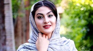  (ویدیو) مریم مومن، حلقه نامزدی اش را به رخ کشید! 