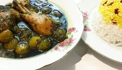 خورش گوجه سبز، خوشمزه ترین خورش بهاری + طرز تهیه و نکات