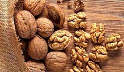 اگه این نکته رو بدونی دیگه گردو رو صبحا نمی خوری! + فواید