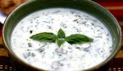 آش یخ، غذای محبوب آذری ها که عطش و گرما رو فراری میده + طرز تهیه 