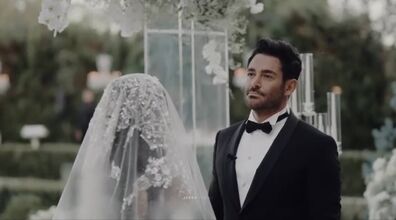 بالاخره آقای گلزار و خانومش رو تو فرودگاه گیر انداختن |‌ اولین فیلم محمدرضا گلزار و همسرش کنار هم 