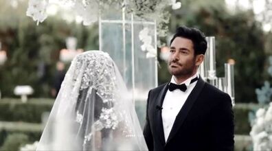 بالاخره آقای گلزار و خانومش رو تو فرودگاه گیر انداختن |‌ اولین فیلم محمدرضا گلزار و همسرش کنار هم 