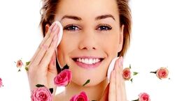 با ماسک گل ختمی صورتتو شفاف و روشن کن + روش 