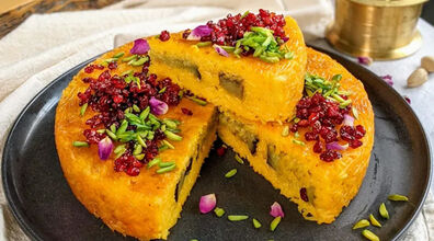 ته چین مرغ رو مجلسی، به سبک رستوران ها بپز | ترفندهای پخت ته چین که هیچکی بهت نمیگه!