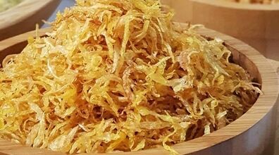 طرز تهیه پیاز داغ مجلسی رو اینجا یاد بگیر  + فیلم آموزشی