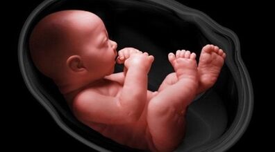 جنین ترسناک در بدن این زن همه را به وحشت انداخت + عکس 