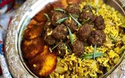 ریحون پلو با گوشت قلقلی که عطرش همه کوچه رو پر می کنه!

