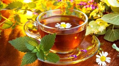 دمنوش هایی که پوستتان باید بخورد! | جوانسازی پوست با چای گیاهی 