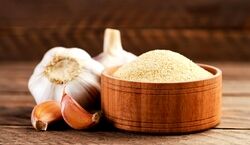 طرز تهیه پودر سیر خانگی به روش بازاری ها + فیلم 