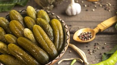اگه خیارشور خونگیت شل میشه یه میخ کارتو راه میندازه! + ویدیو 