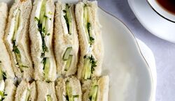 ساندویچ خیار؛ خوشمزه ترین ساندویچ رژِیمی + 3 روش تهیه