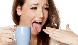  اگه زبان مان سوخت چه کار کنیم؟ | ۱۱ روش خانگی برای درمان سوختگی زبان