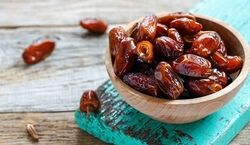  هر نوع خرما چه طبعی داره؟ | معرفی انواع خرما و طبع آن ها 
