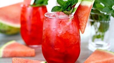 طرز تهیه موهیتو هندوانه خانگی | نوشیدنی جذاب و فوق العاده برای پذیرایی از مهمان هایتان 