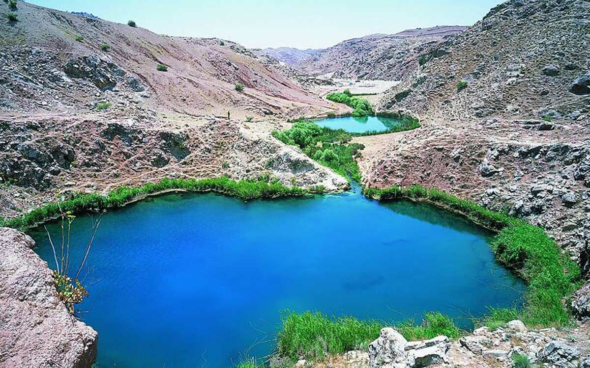 چشمه های آب گرم