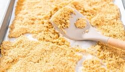 نان خشک شده رو هرگز دور نریز!! | طرز تهیه پودر سوخاری ترد با نان بیات