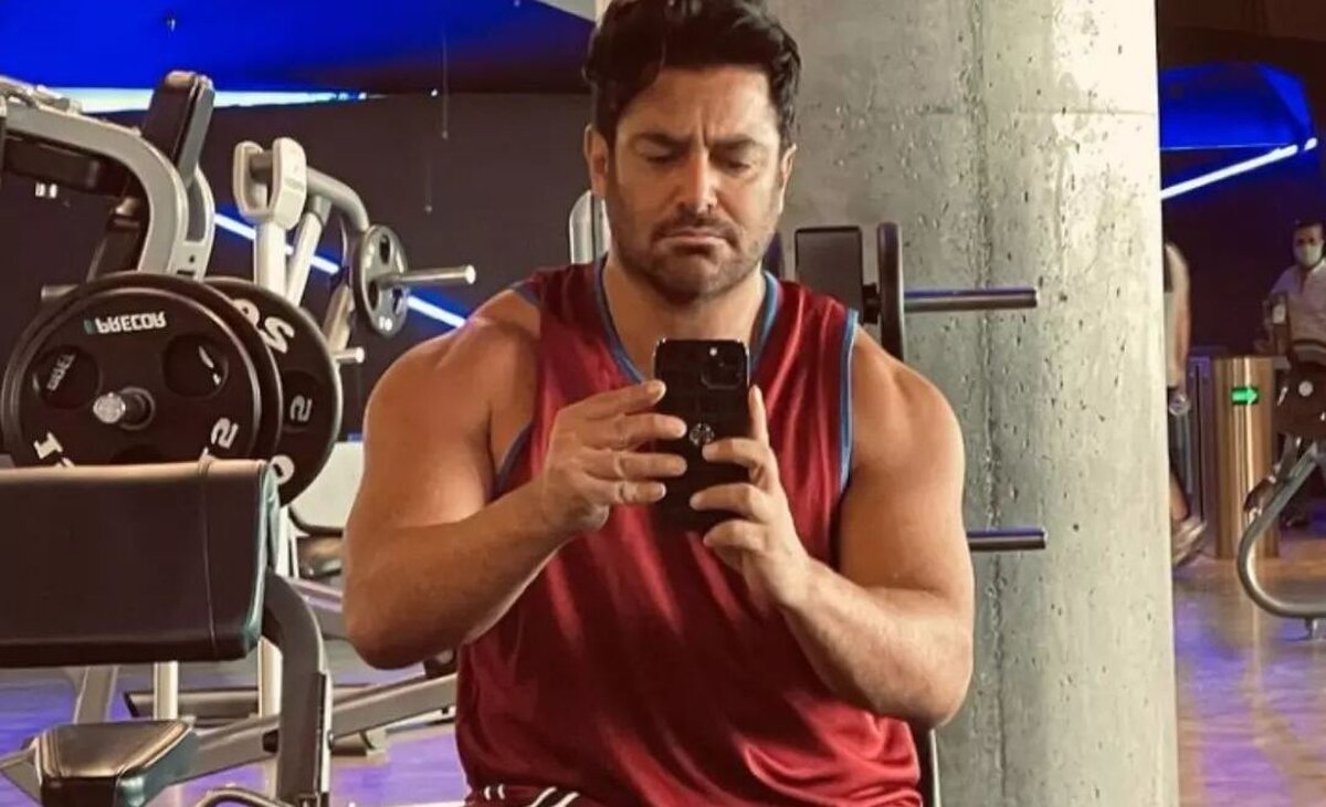 اتاق خواب خفن و لاکچری محمد رضا گلزار