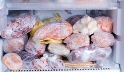 انواع گوشت چقدر در یخچال و فریزر سالم می مونه؟ + عکس