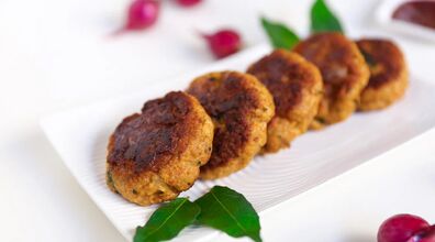 طرز تهیه کتلت مرغ و سیب زمینی | قول میدم عاشقش بشی!! + فیلم