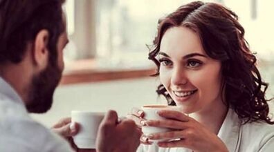 از دید مردها، یک زن جذاب چه خصوصیاتی داره؟ | دانستنی های مفید زناشویی