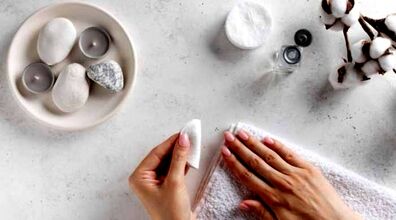 روش های خانگی و طبیعی برای پاک کردن لاک بدون استون+ آموزش