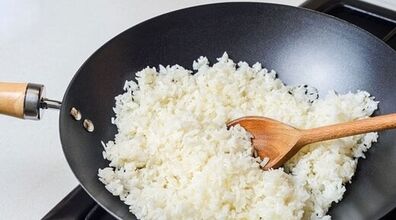 آیا گرم کردن مجدد برنج خطرناک است؟ | بهترین روش برای نگهداری برنج پخته