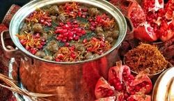 طرز تهیه آش انار به سبک شهرهای مختلف ایران برای شب یلدا 