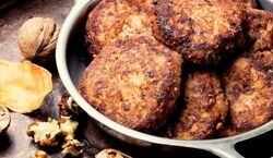 کوکو گردو با رب انار؛غذای خوشمزه و ارزان + طرز تهیه