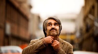 (ویدیو) رقص خنده‌ دار پژمان جمشیدی مقابل صدام!!