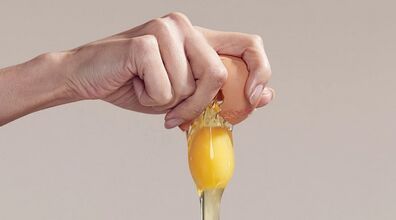 8 ماسک موی خانگی با تخم مرغ | با تخم مرغ؛ موهات رو تقویت کن!