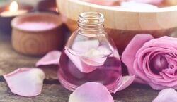  خواص بینظیر گلاب برای خانم ها + روش